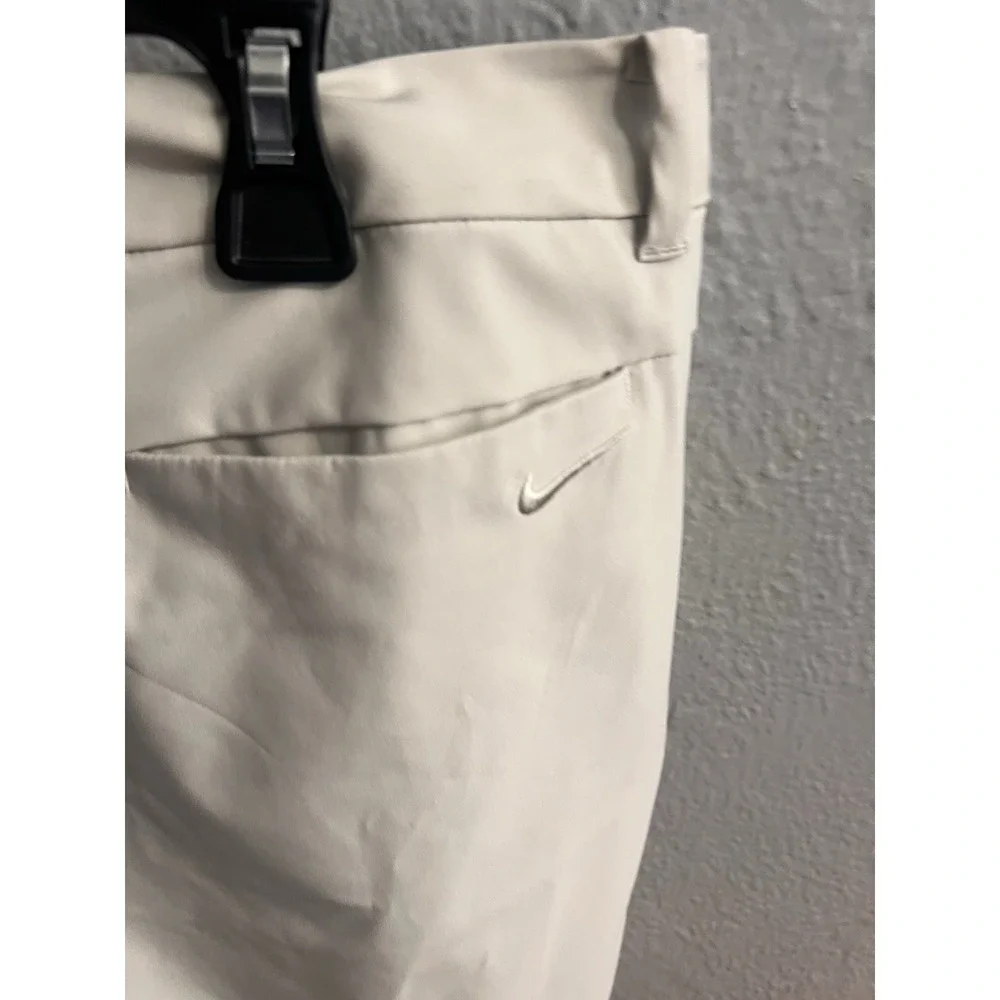 Nike Womens Dri Fit Bermuda Sport Shorts Size 14 Beige
